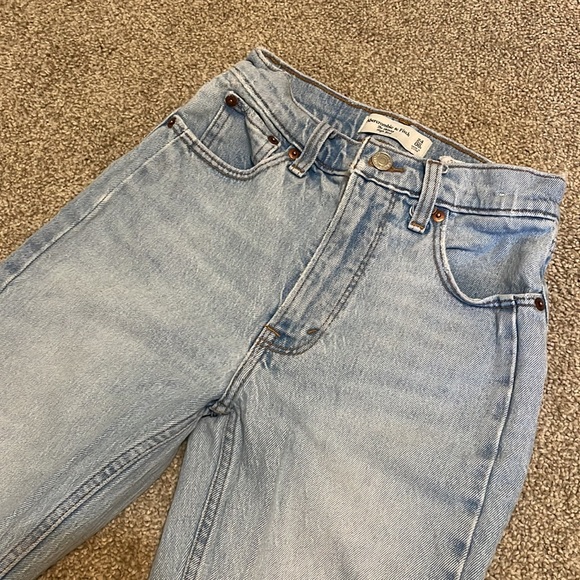 Abercrombie & Fitch Denim - Abercrombie The Skinny High Rise Jeans